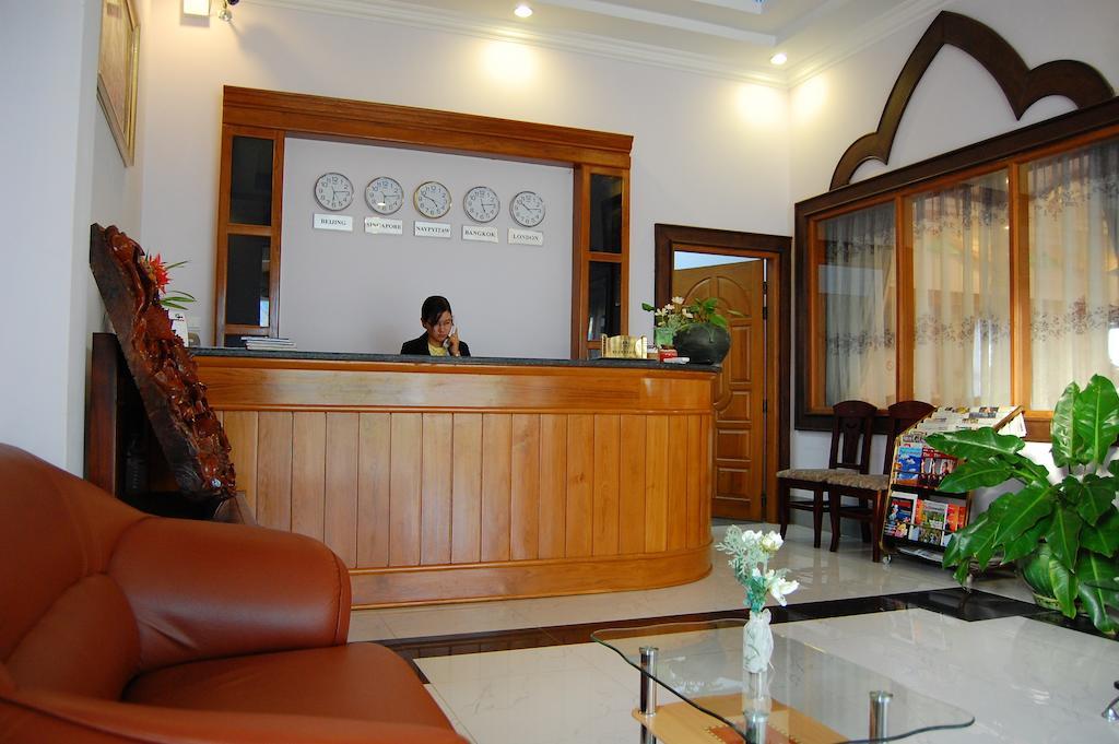 The Golden Lake Hotel Naypyidaw Екстер'єр фото
