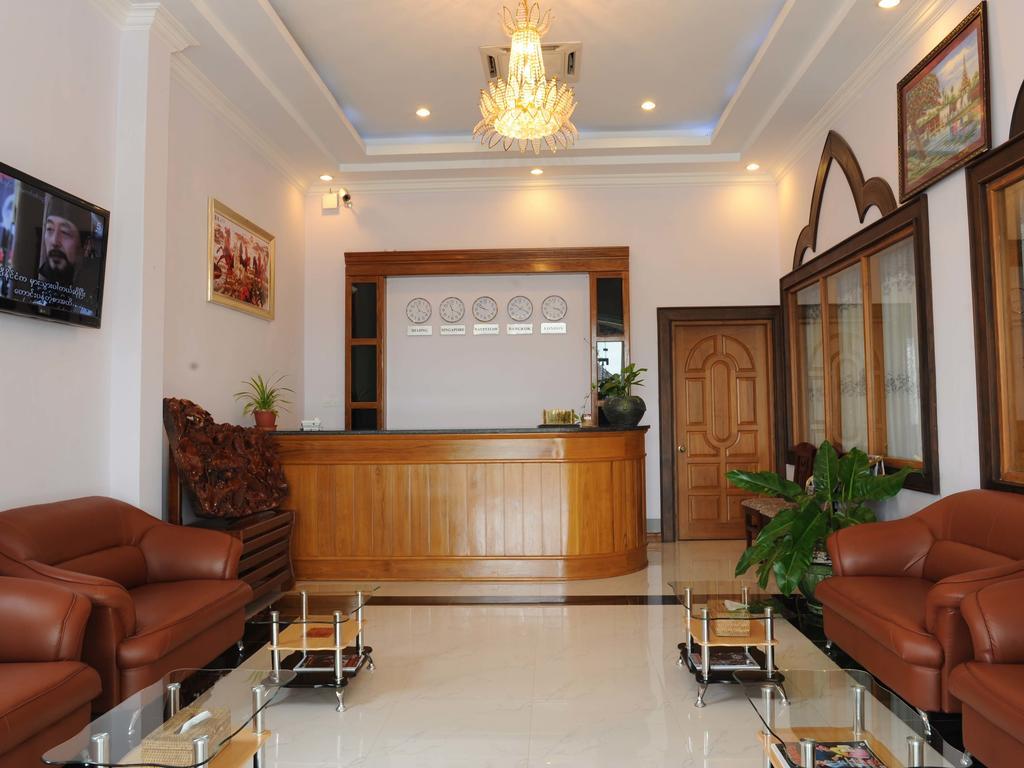 The Golden Lake Hotel Naypyidaw Екстер'єр фото