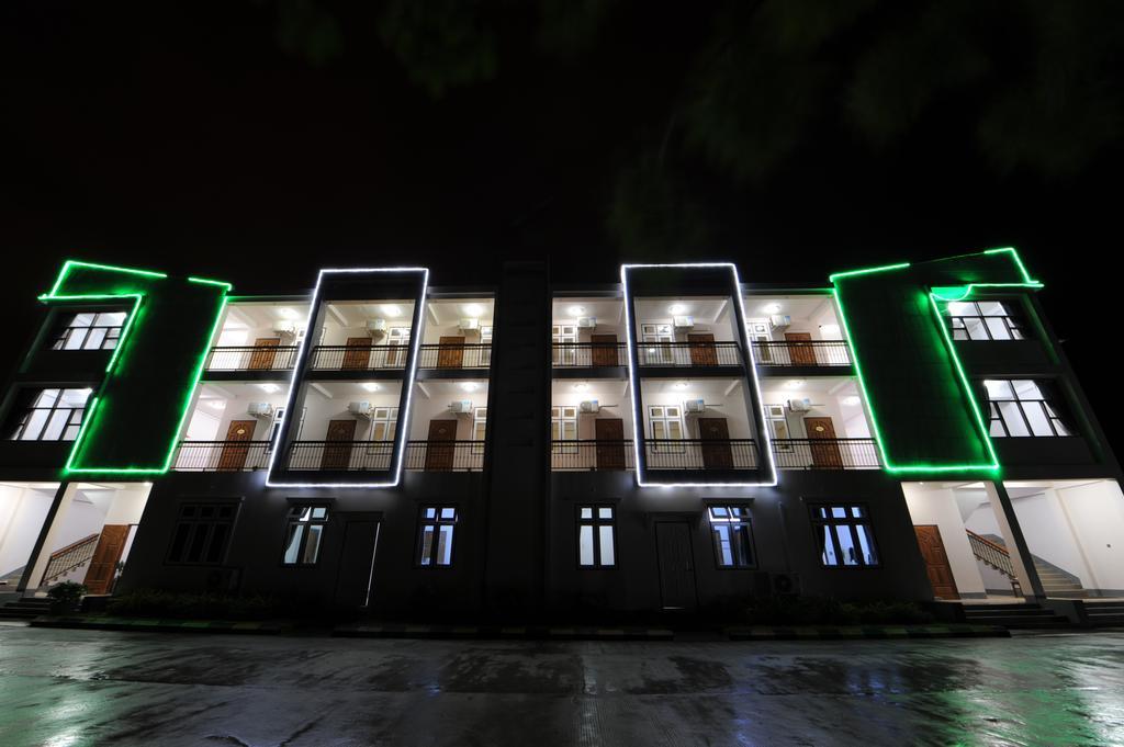 The Golden Lake Hotel Naypyidaw Екстер'єр фото