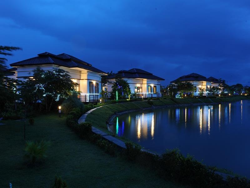 The Golden Lake Hotel Naypyidaw Екстер'єр фото