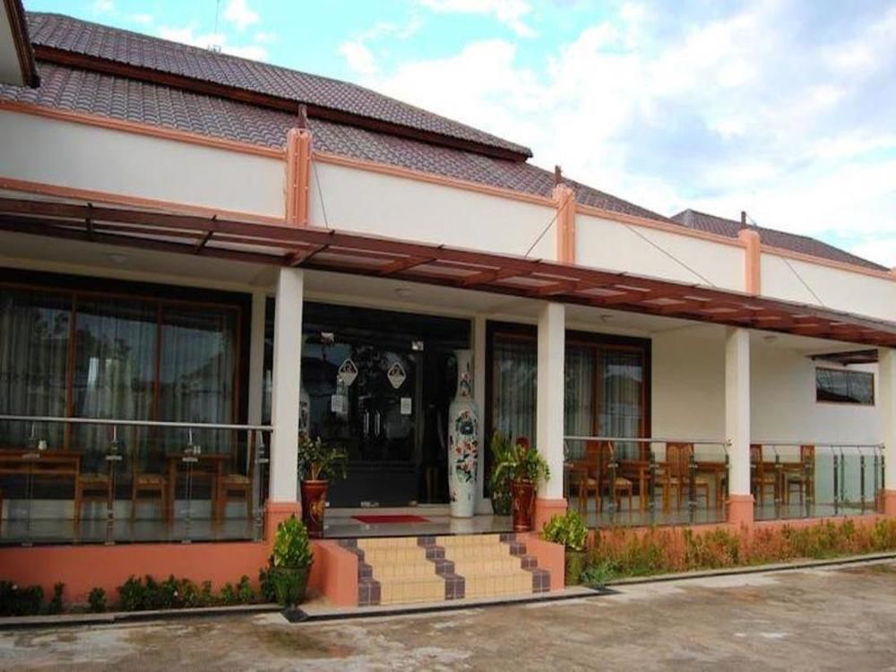 The Golden Lake Hotel Naypyidaw Екстер'єр фото